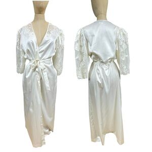80s Natori Robe Hollywood Glam White Satin Maxi Belt Bridal Appliqué Romantic